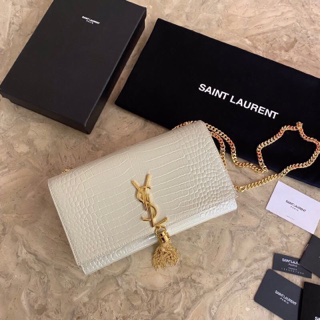 YSL 377829 white